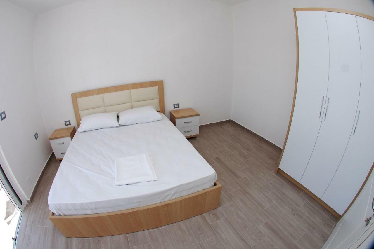Rafail'S Apartment Sarande Exterior photo